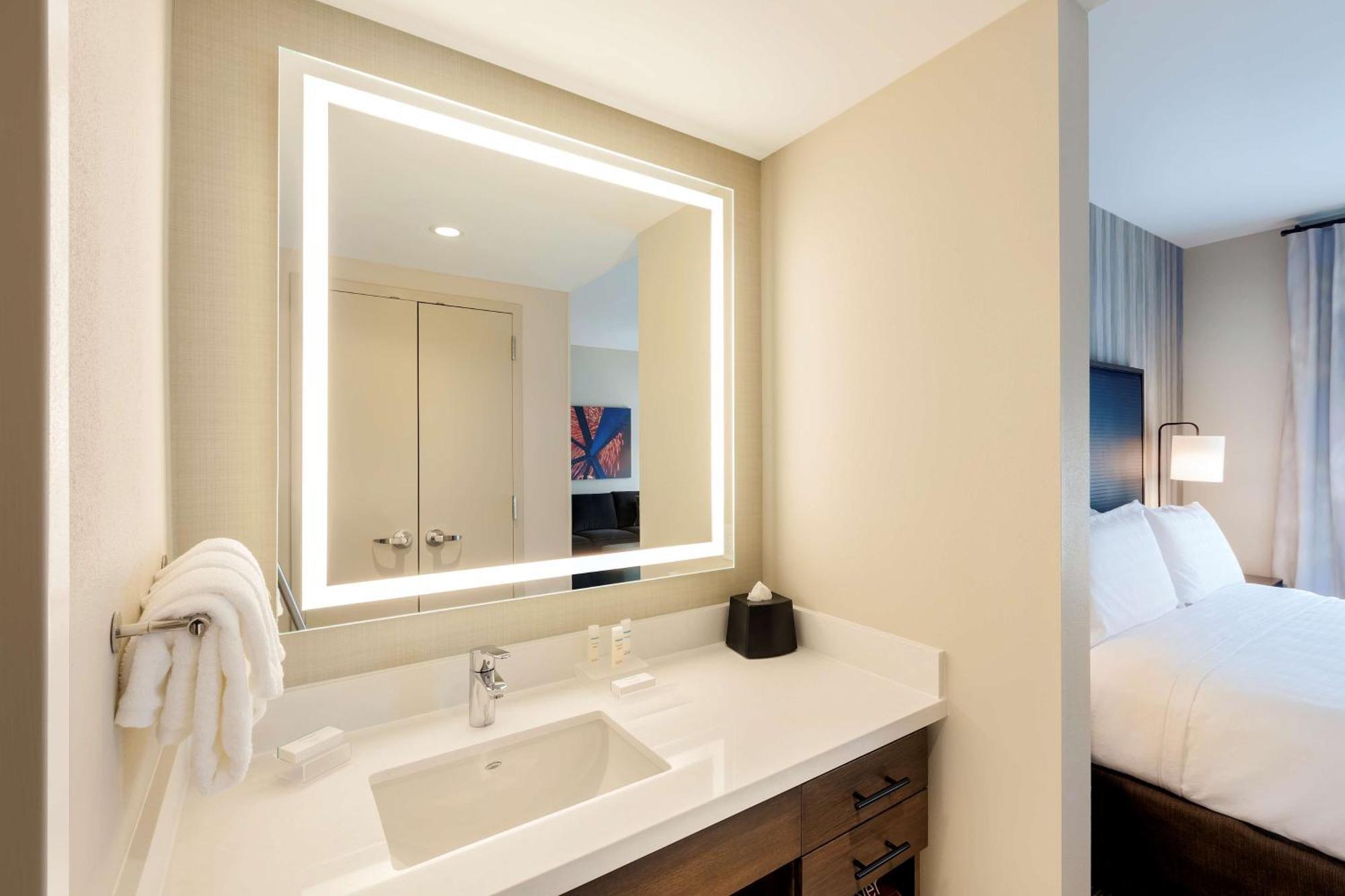 Homewood By Hilton Downtown Louisville