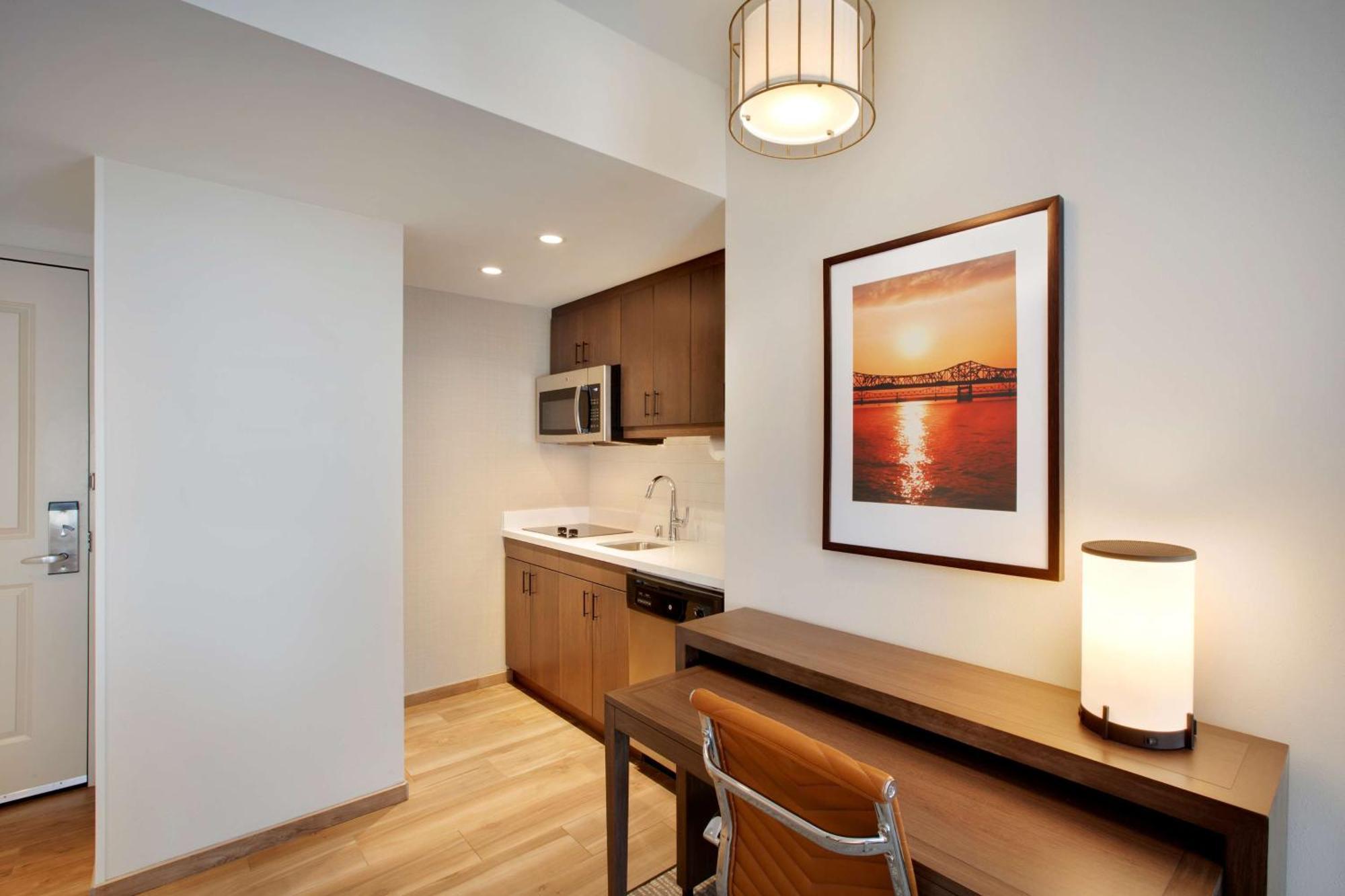 Hotel Homewood By Hilton Downtown 3*
