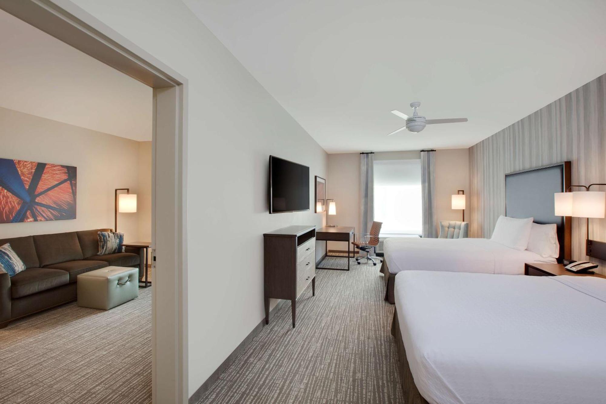 Hotel Homewood By Hilton Downtown Louisville